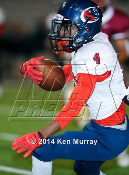 Thumbnail 1 in Cypress Woods vs Cy Springs photogallery.