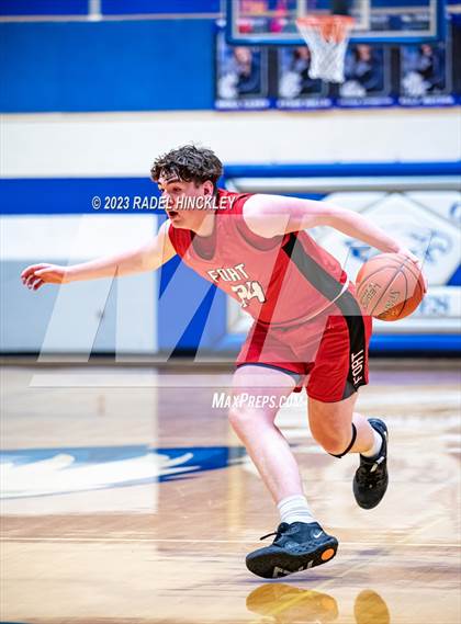 Thumbnail 2 in Fort Osage vs. Aquinas (Grain Valley Invitational) photogallery.