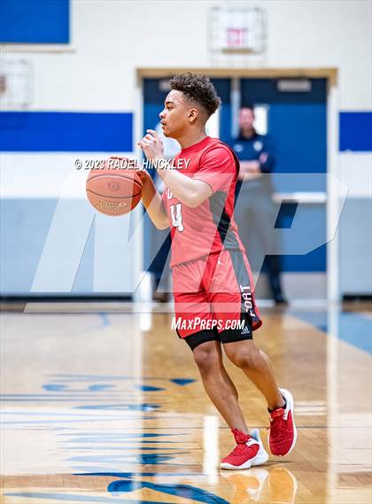 Thumbnail 2 in Fort Osage vs. Aquinas (Grain Valley Invitational) photogallery.