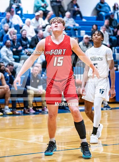 Thumbnail 1 in Fort Osage vs. Aquinas (Grain Valley Invitational) photogallery.
