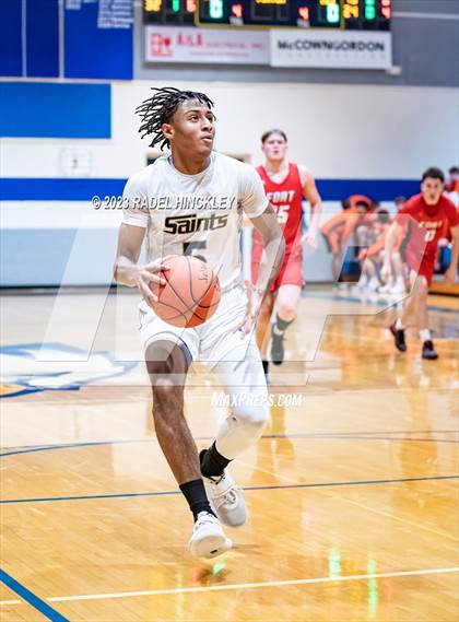 Thumbnail 2 in Fort Osage vs. Aquinas (Grain Valley Invitational) photogallery.
