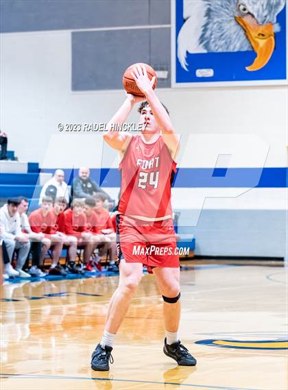 Thumbnail 1 in Fort Osage vs. Aquinas (Grain Valley Invitational) photogallery.