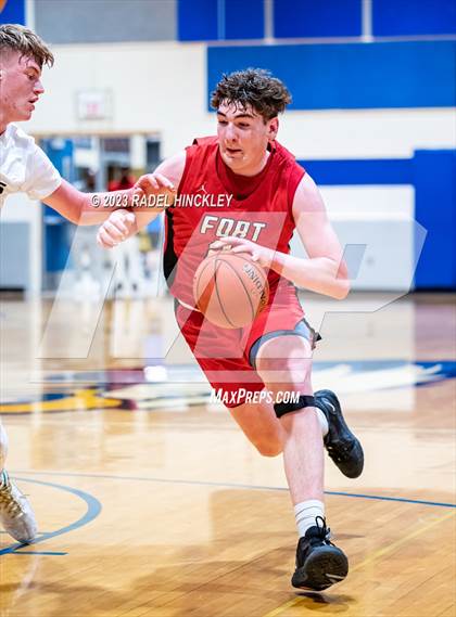 Thumbnail 1 in Fort Osage vs. Aquinas (Grain Valley Invitational) photogallery.