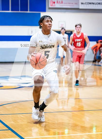 Thumbnail 1 in Fort Osage vs. Aquinas (Grain Valley Invitational) photogallery.