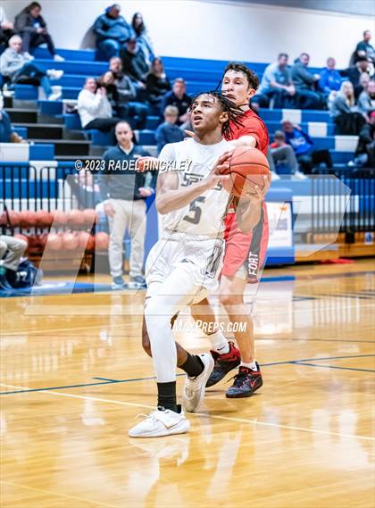 Thumbnail 3 in Fort Osage vs. Aquinas (Grain Valley Invitational) photogallery.