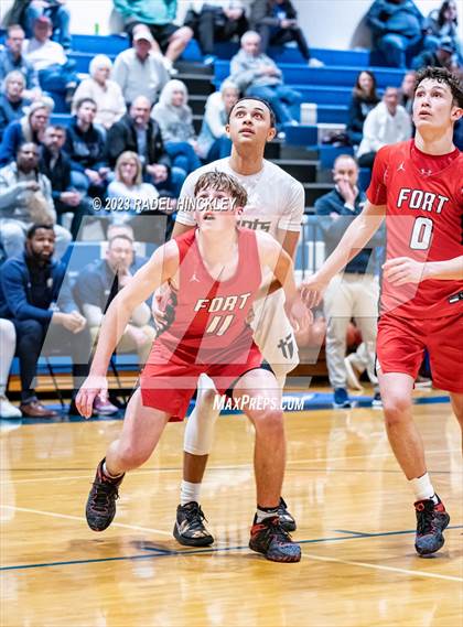 Thumbnail 2 in Fort Osage vs. Aquinas (Grain Valley Invitational) photogallery.