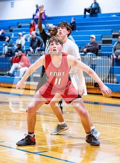 Thumbnail 1 in Fort Osage vs. Aquinas (Grain Valley Invitational) photogallery.