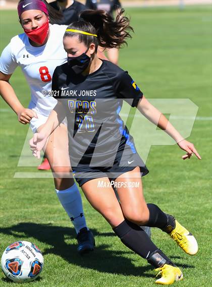 Thumbnail 1 in Phoenix Country Day vs. Page (AIA 3A Play-In) photogallery.