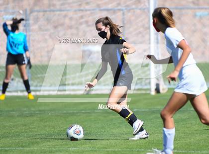 Thumbnail 1 in Phoenix Country Day vs. Page (AIA 3A Play-In) photogallery.