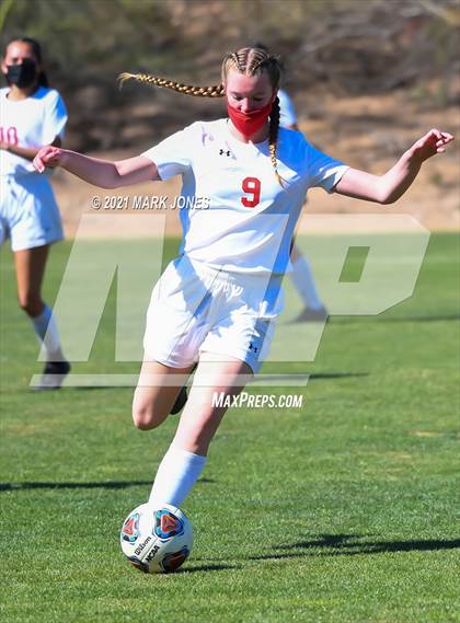 Thumbnail 1 in Phoenix Country Day vs. Page (AIA 3A Play-In) photogallery.