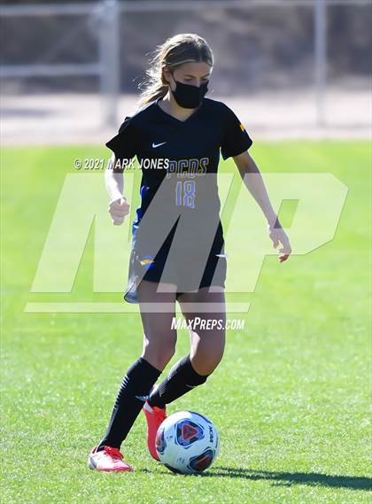 Thumbnail 2 in Phoenix Country Day vs. Page (AIA 3A Play-In) photogallery.