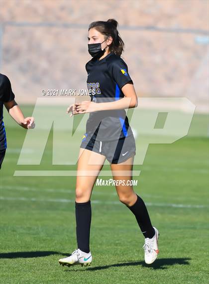 Thumbnail 3 in Phoenix Country Day vs. Page (AIA 3A Play-In) photogallery.