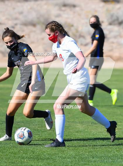 Thumbnail 3 in Phoenix Country Day vs. Page (AIA 3A Play-In) photogallery.