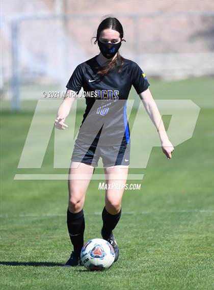 Thumbnail 2 in Phoenix Country Day vs. Page (AIA 3A Play-In) photogallery.