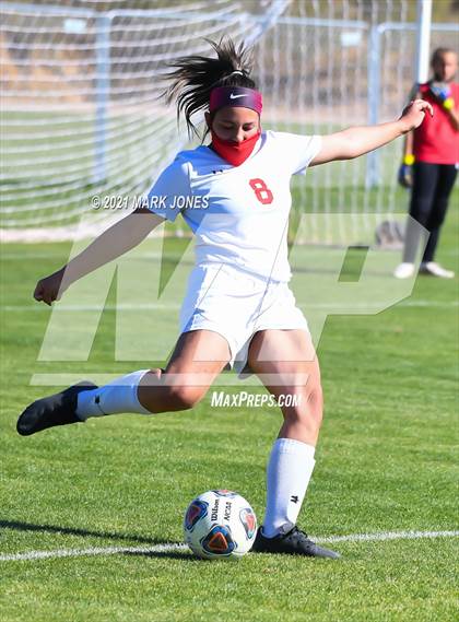 Thumbnail 3 in Phoenix Country Day vs. Page (AIA 3A Play-In) photogallery.