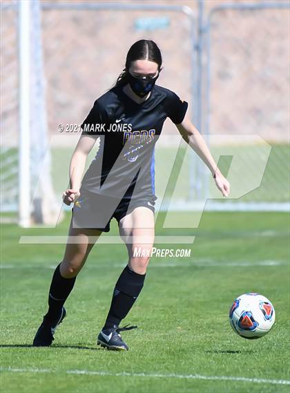 Thumbnail 1 in Phoenix Country Day vs. Page (AIA 3A Play-In) photogallery.