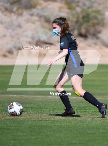 Thumbnail 2 in Phoenix Country Day vs. Page (AIA 3A Play-In) photogallery.