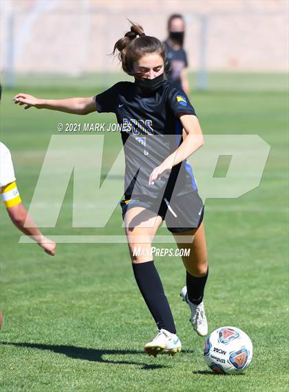 Thumbnail 1 in Phoenix Country Day vs. Page (AIA 3A Play-In) photogallery.