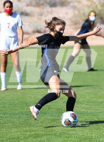 Thumbnail 3 in Phoenix Country Day vs. Page (AIA 3A Play-In) photogallery.