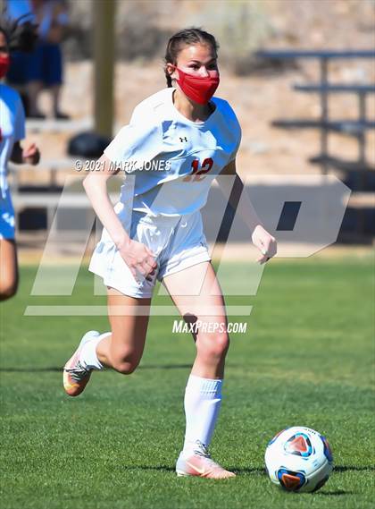 Thumbnail 3 in Phoenix Country Day vs. Page (AIA 3A Play-In) photogallery.