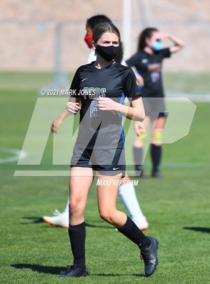 Thumbnail 3 in Phoenix Country Day vs. Page (AIA 3A Play-In) photogallery.