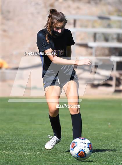 Thumbnail 1 in Phoenix Country Day vs. Page (AIA 3A Play-In) photogallery.
