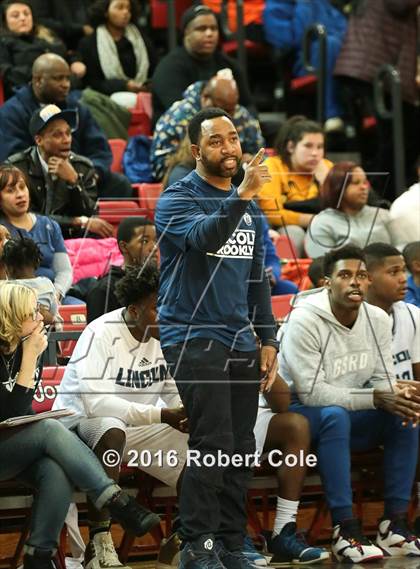 Thumbnail 1 in Westinghouse vs. Lincoln (PSAL Class AA Semifinal) photogallery.