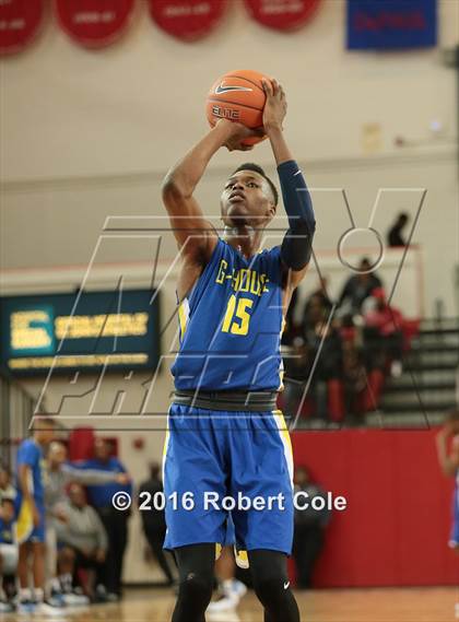 Thumbnail 1 in Westinghouse vs. Lincoln (PSAL Class AA Semifinal) photogallery.