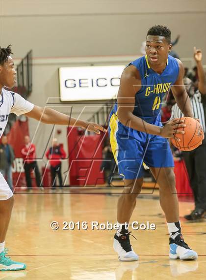 Thumbnail 3 in Westinghouse vs. Lincoln (PSAL Class AA Semifinal) photogallery.