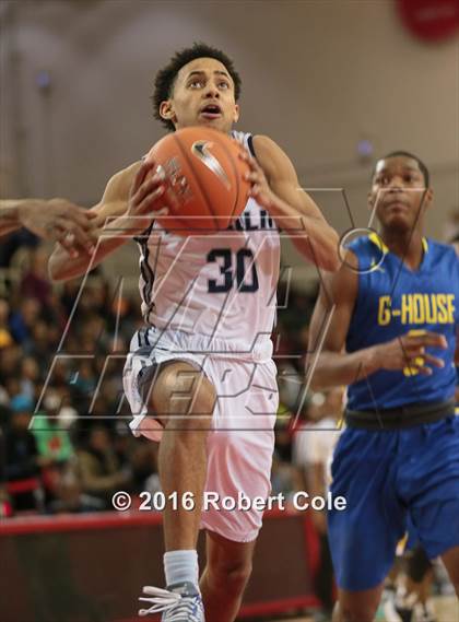 Thumbnail 1 in Westinghouse vs. Lincoln (PSAL Class AA Semifinal) photogallery.