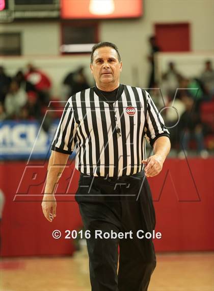 Thumbnail 1 in Westinghouse vs. Lincoln (PSAL Class AA Semifinal) photogallery.