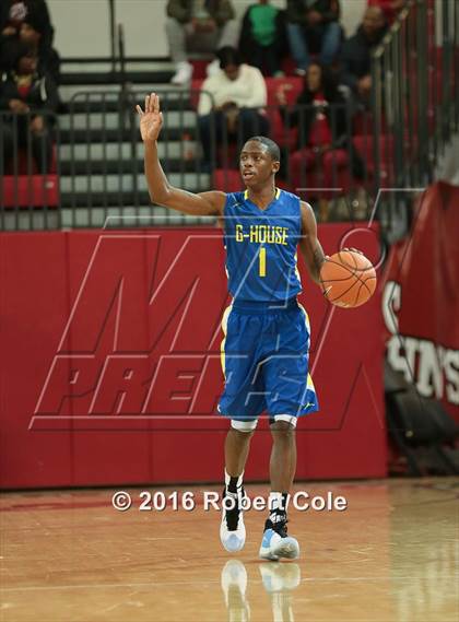 Thumbnail 1 in Westinghouse vs. Lincoln (PSAL Class AA Semifinal) photogallery.