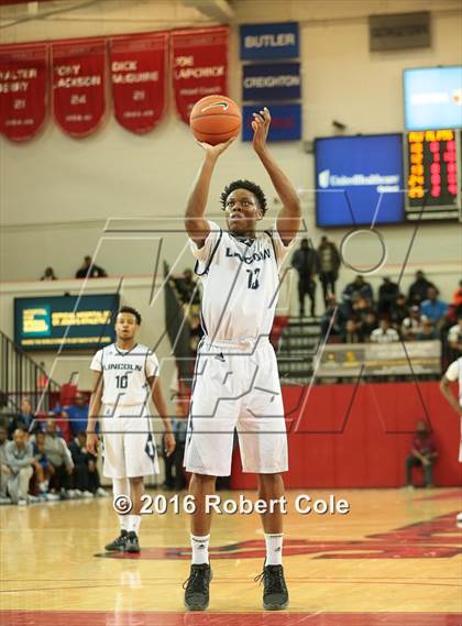 Thumbnail 1 in Westinghouse vs. Lincoln (PSAL Class AA Semifinal) photogallery.