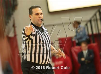Thumbnail 1 in Westinghouse vs. Lincoln (PSAL Class AA Semifinal) photogallery.