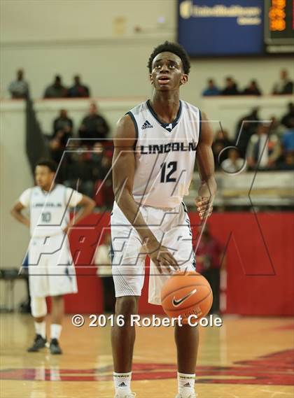 Thumbnail 2 in Westinghouse vs. Lincoln (PSAL Class AA Semifinal) photogallery.