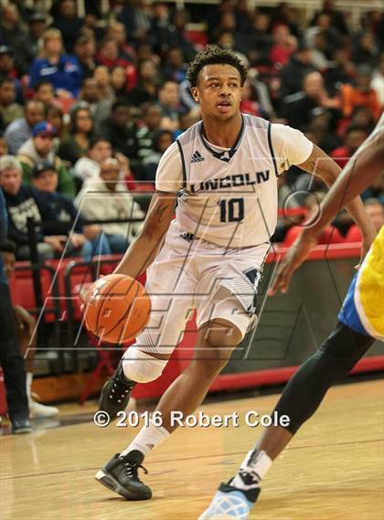 Thumbnail 2 in Westinghouse vs. Lincoln (PSAL Class AA Semifinal) photogallery.