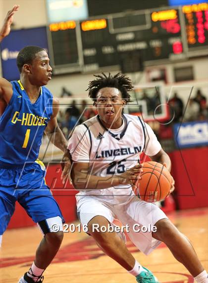 Thumbnail 2 in Westinghouse vs. Lincoln (PSAL Class AA Semifinal) photogallery.