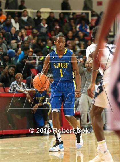 Thumbnail 3 in Westinghouse vs. Lincoln (PSAL Class AA Semifinal) photogallery.