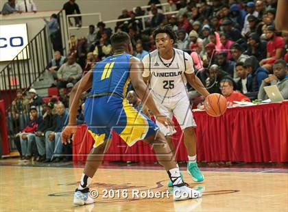 Thumbnail 3 in Westinghouse vs. Lincoln (PSAL Class AA Semifinal) photogallery.