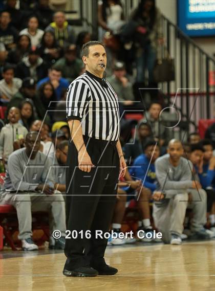 Thumbnail 3 in Westinghouse vs. Lincoln (PSAL Class AA Semifinal) photogallery.
