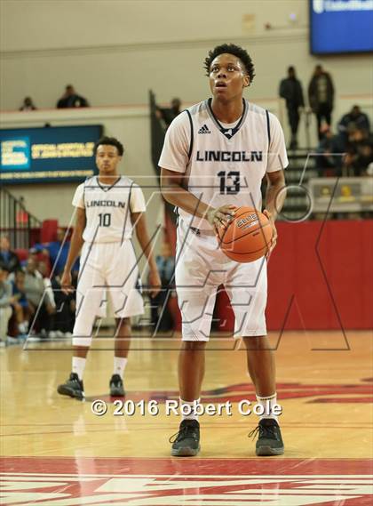 Thumbnail 3 in Westinghouse vs. Lincoln (PSAL Class AA Semifinal) photogallery.