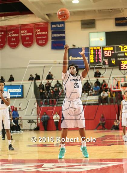 Thumbnail 1 in Westinghouse vs. Lincoln (PSAL Class AA Semifinal) photogallery.