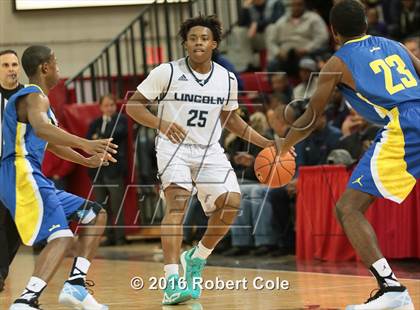 Thumbnail 2 in Westinghouse vs. Lincoln (PSAL Class AA Semifinal) photogallery.