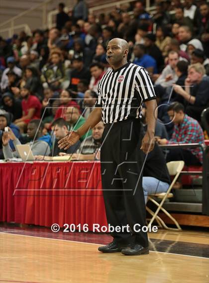 Thumbnail 2 in Westinghouse vs. Lincoln (PSAL Class AA Semifinal) photogallery.