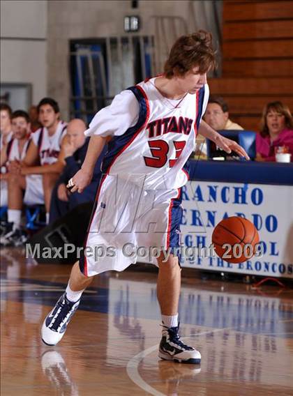 Thumbnail 3 in Bakersfield Christian vs Tesoro (MaxPreps Holiday Classic) photogallery.