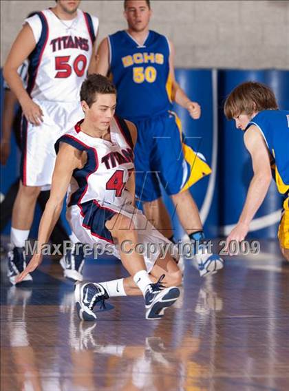 Thumbnail 1 in Bakersfield Christian vs Tesoro (MaxPreps Holiday Classic) photogallery.