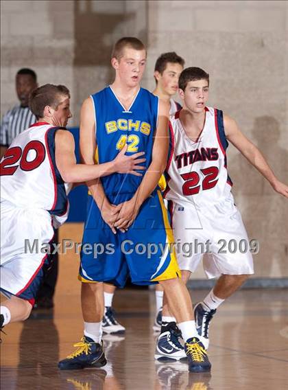 Thumbnail 2 in Bakersfield Christian vs Tesoro (MaxPreps Holiday Classic) photogallery.