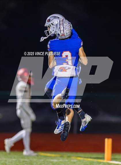 Thumbnail 3 in Kennedy Catholic @ Graham-Kapowsin (WIAA 4A Round 1) photogallery.