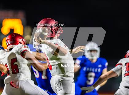 Thumbnail 3 in Kennedy Catholic @ Graham-Kapowsin (WIAA State 4A Playoffs) photogallery.