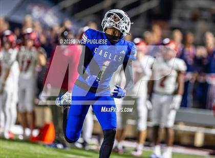 Thumbnail 2 in Kennedy Catholic @ Graham-Kapowsin (WIAA State 4A Playoffs) photogallery.